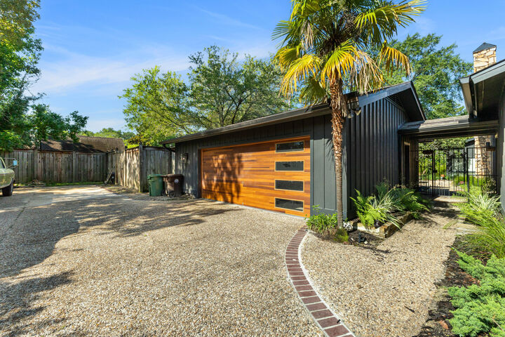 Property Photo: 106 Bedford Road MS 39402