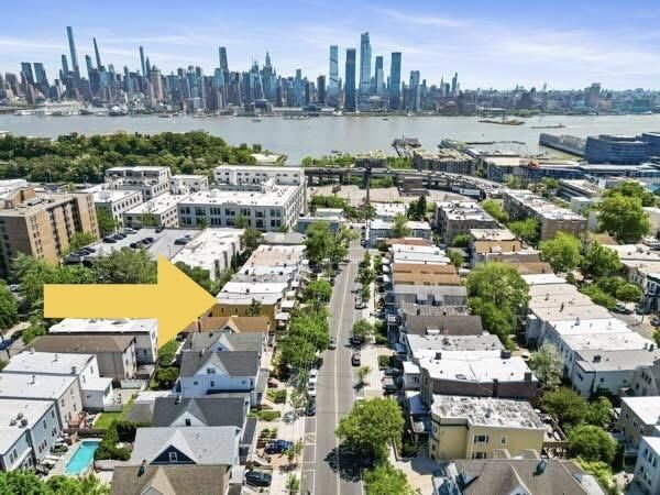 Property Photo:  114 Shippen St 2  NJ 07086 