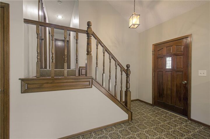 Property Photo:  2105 S Kenwood Street  KS 66062 