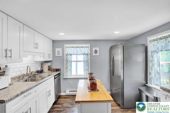 Property Photo:  226 Tammany Street  PA 17961 