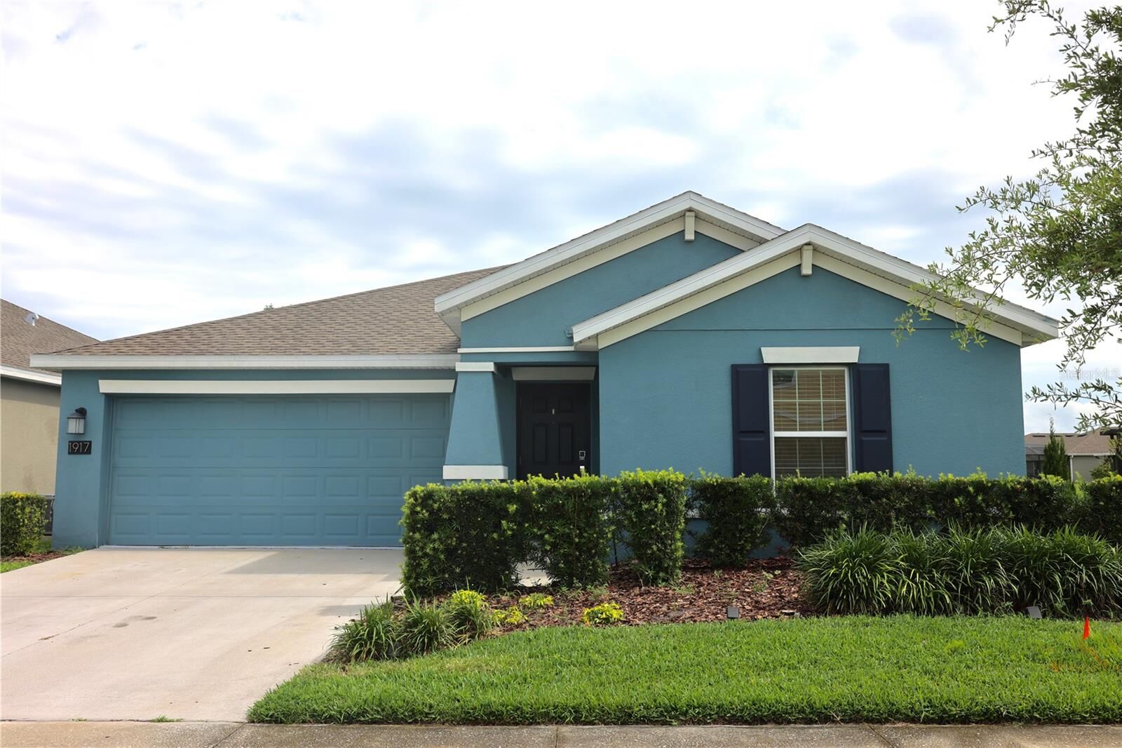 Property Photo:  1917 Cricket Cradle Drive  FL 34746 
