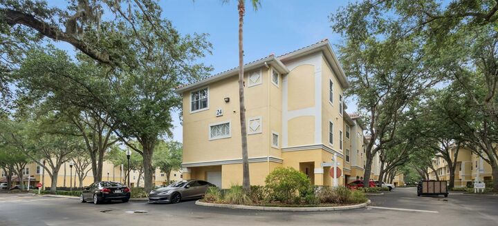 Property Photo:  2401 Legacy Lake Drive 2401  FL 32751 