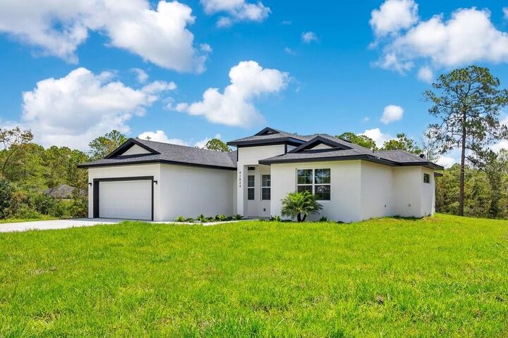 Property Photo:  41824 Aspen Street  FL 32736 