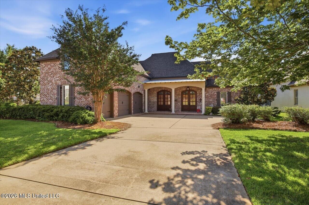 Property Photo:  397 Summerville Drive  MS 39110 