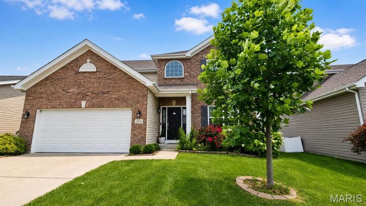 Property Photo:  1932 Maryland Oaks Circle  MO 63146 
