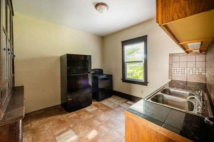 Property Photo: 1008 11th St WI 53403