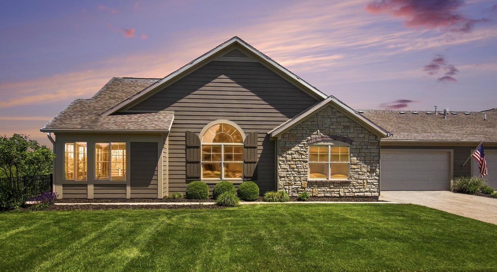 Property Photo:  1191 Riverview Drive  MI 49423 