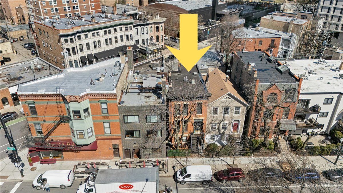 Property Photo:  1969 N Lincoln Avenue 1  IL 60614 