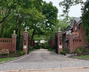 Property Photo:  427 N Sheridan Road  IL 60045 