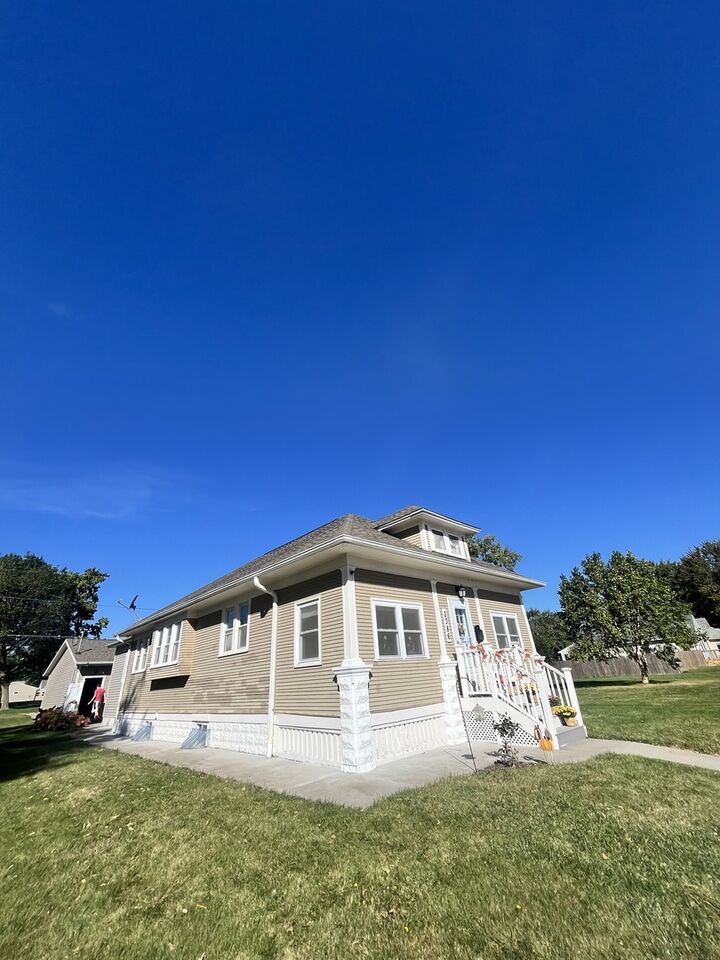 Property Photo:  2386 Chancy Street  IA 52732 