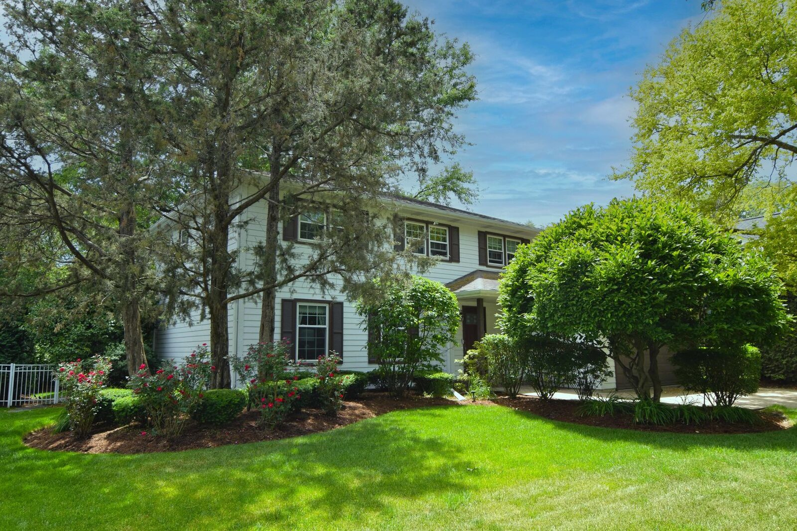 Property Photo:  