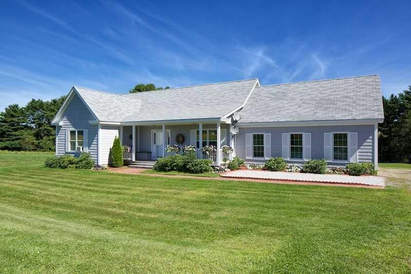 Property Photo:  86 Back Meadow Drive  ME 04864 