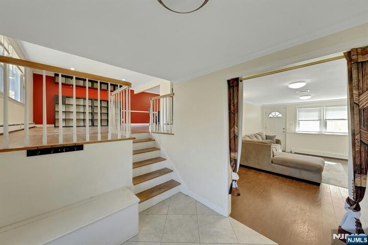 Property Photo: 18-00 Scialla Court NJ 07410