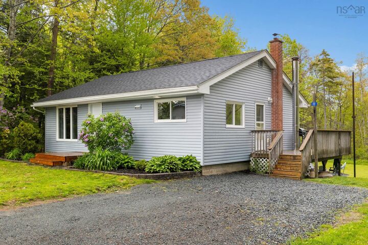 Property Photo:  11 Parkview Drive  NS B2T 1B1 