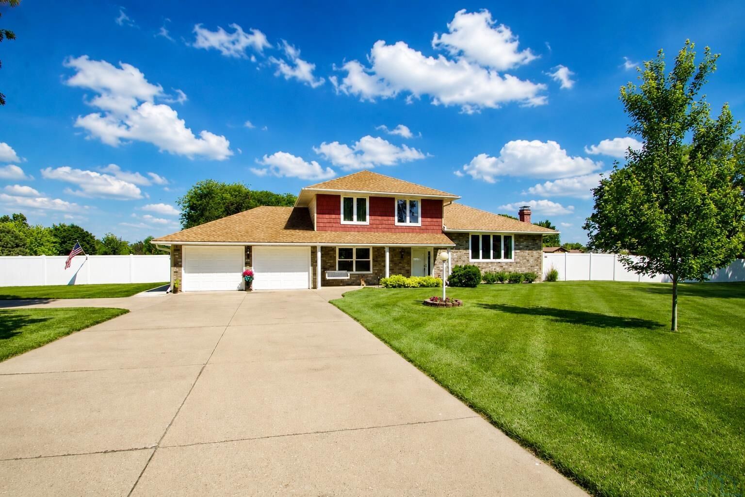 Property Photo:  451 Fair Oaks Drive  NE 68776 