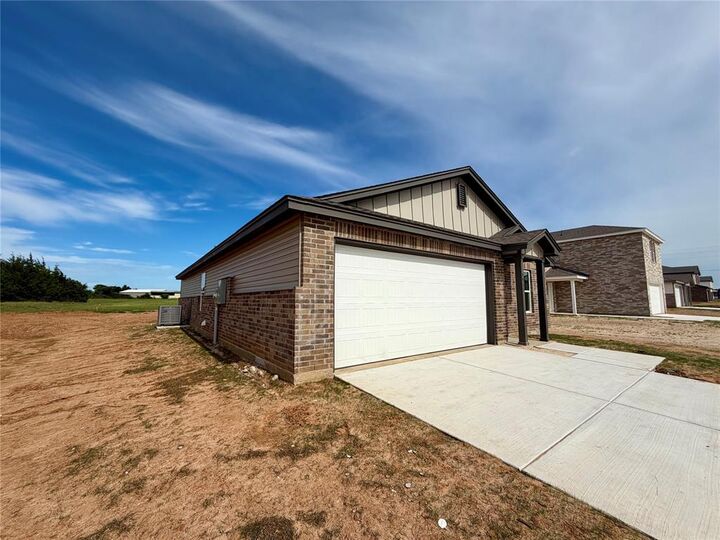 Property Photo: 3915 Northridge Road OK 74804