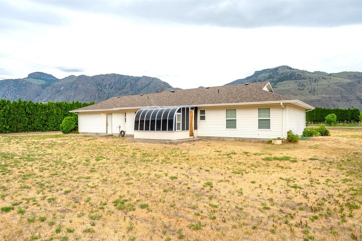 Property Photo: 2185 Newton Road BC V0X 1C1
