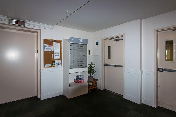 Property Photo: 330 4 Avenue SE 402 BC V1E 0E2