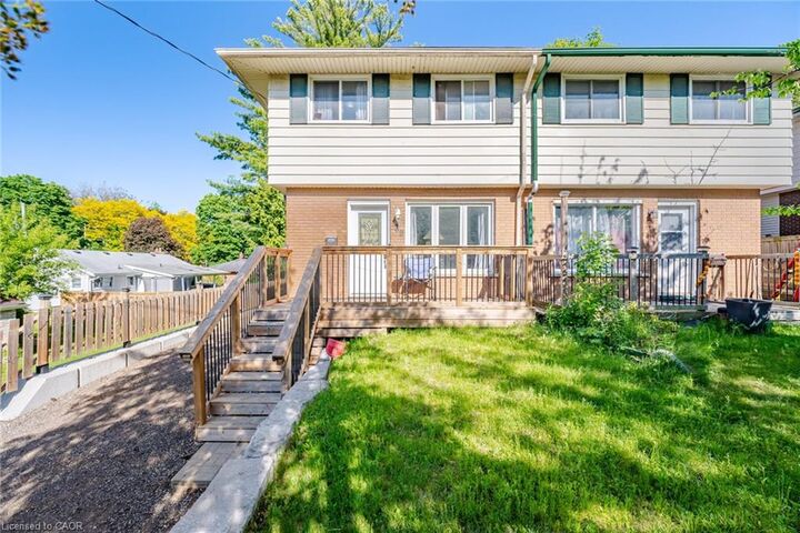 Property Photo:  188 Edward Street  ON N3C 1K5 