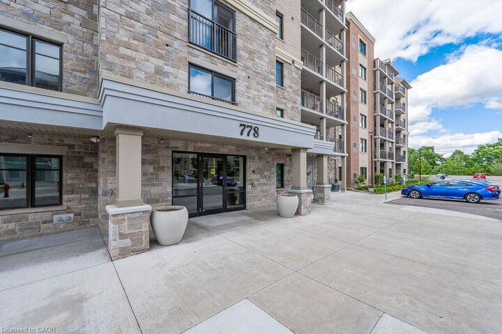 Property Photo:  778 Laurelwood Drive 104  ON N2V 0G3 