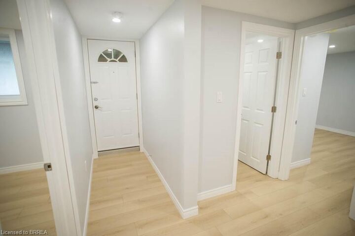Property Photo:  415 Chatham Street 3  ON N3S 4J4 
