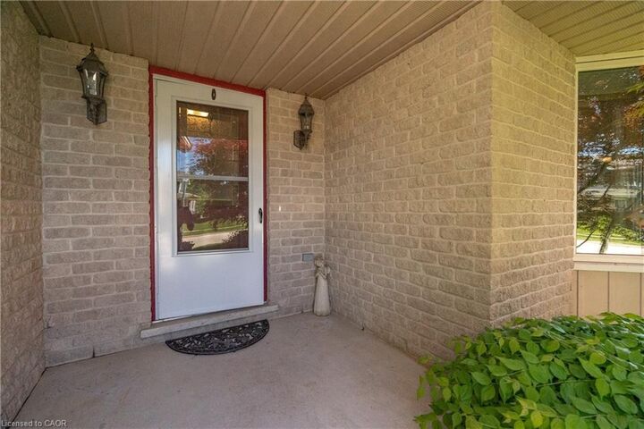 Property Photo:  767 Scott Street W  ON N4W 1J5 