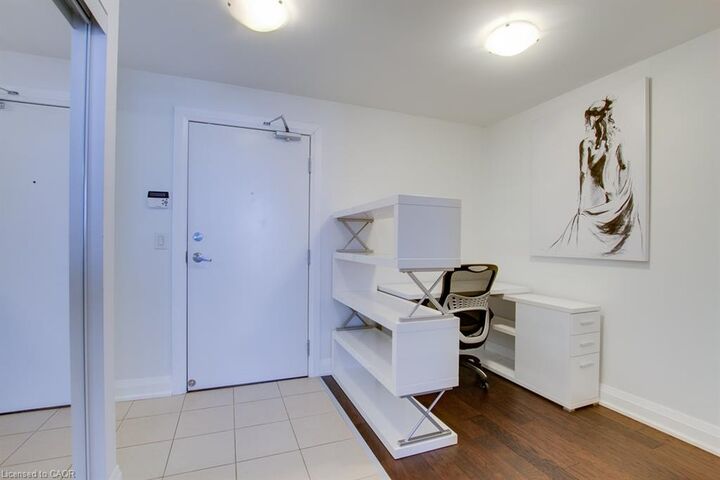Property Photo:  1940 Ironstone Drive 507  ON L7L 0E4 