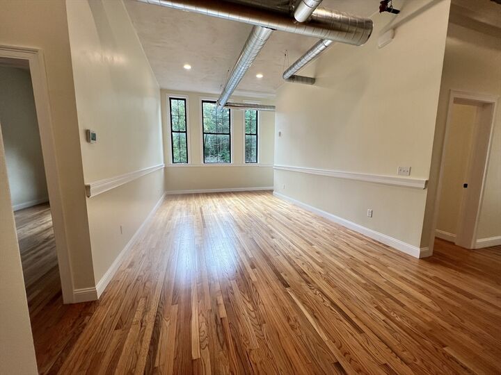 Property Photo:  352 Manchaug Road 3  MA 01590 