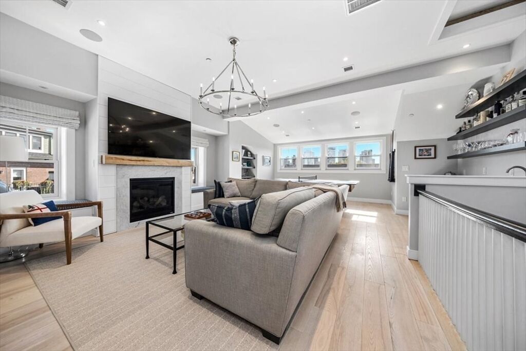 Property Photo:  5 Wallace Court  MA 02129 