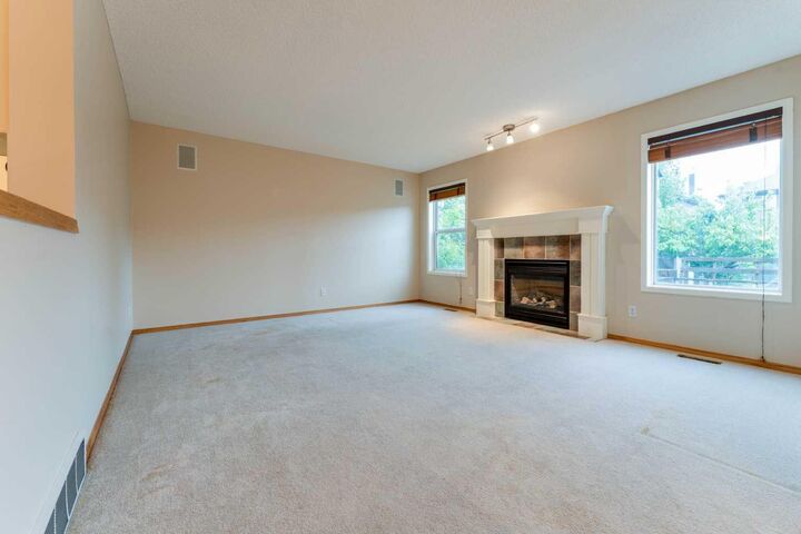 Property Photo:  125 Bridlewood Court SW  AB T2Y 3Z1 