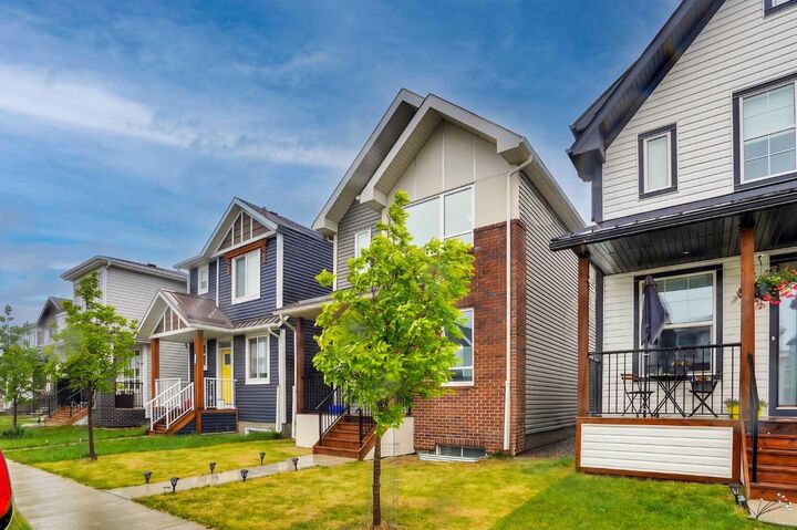 Property Photo: 44 Seton Villas SE AB T3M 3G6