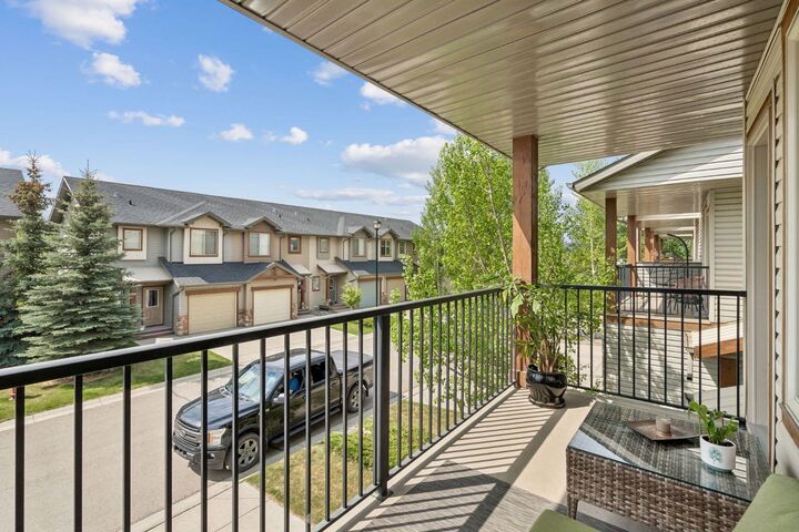 Property Photo:  413 River Avenue 614  AB T4C 0N9 