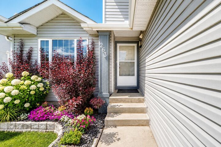 Property Photo: 263 Coral Keys Drive NE AB T3J 3K4