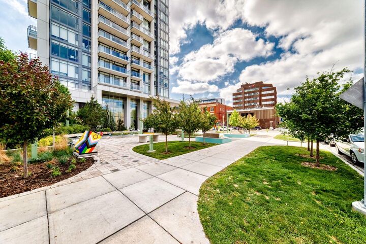 Property Photo:  930 16 Avenue SW 403  AB T2R 1C2 