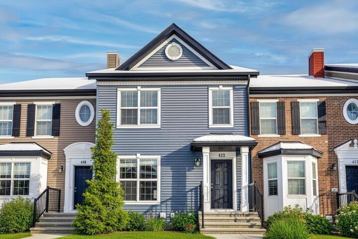 422 Legacy Village Way SE — photo 1