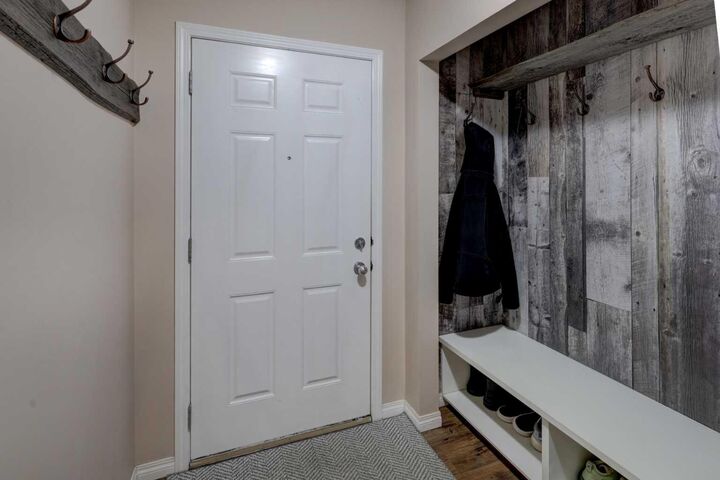 Property Photo:  158 Everhollow Heights SW  AB T2Y 5B3 