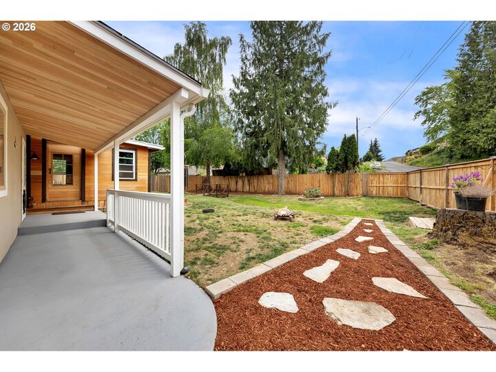Property Photo:  7415 NW 10th Ave  WA 98665 