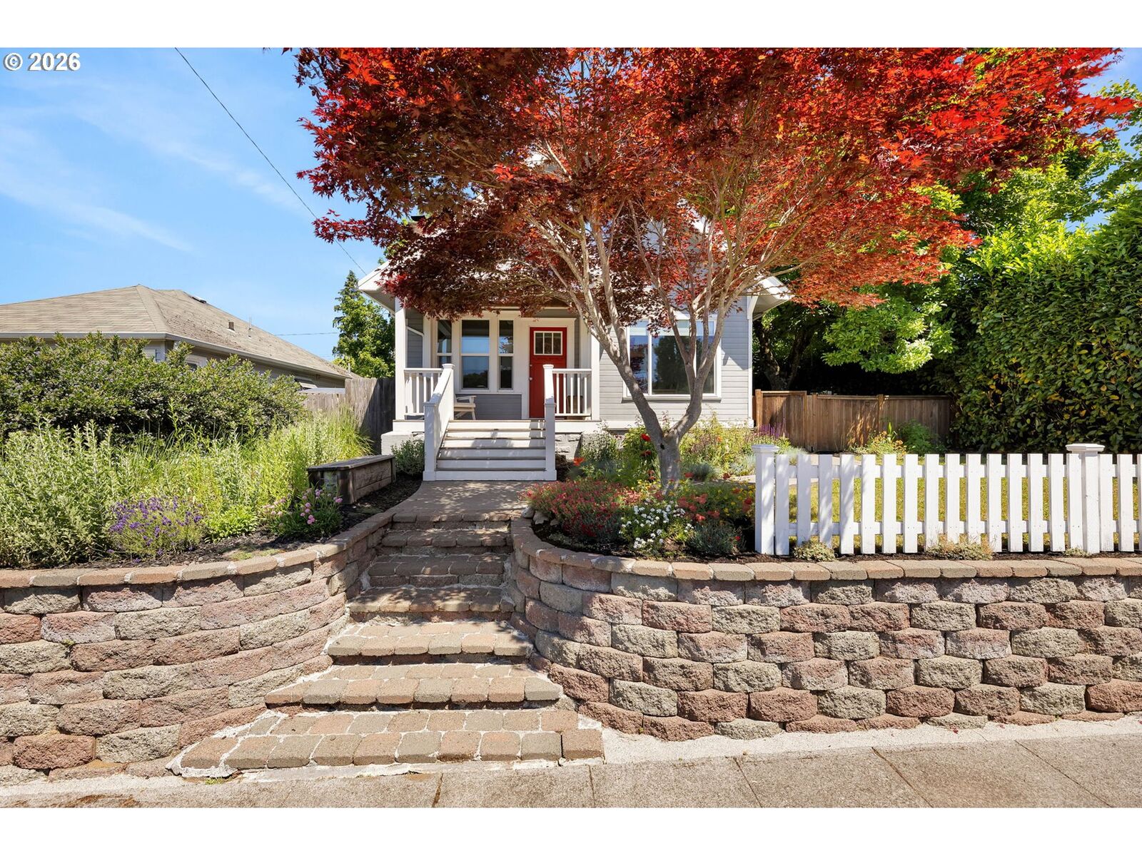 Property Photo:  414 W 30th St  WA 98660 