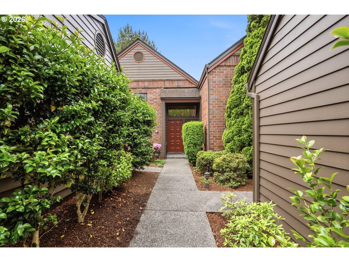 Property Photo: 15432 SW 114th Ct 81 OR 97224