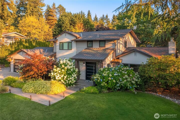 Property Photo: 8425 NE 22nd Place WA 98004
