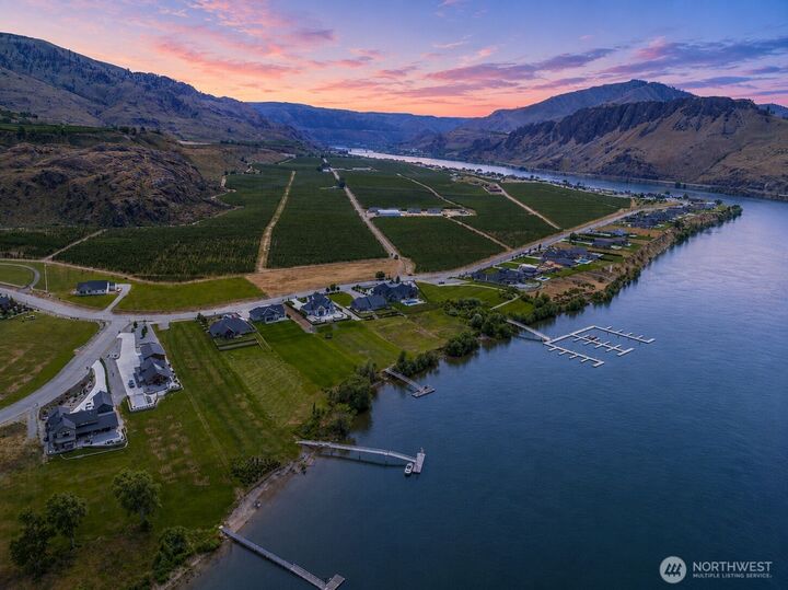 Property Photo:  183 N Shore Drive  WA 98843 