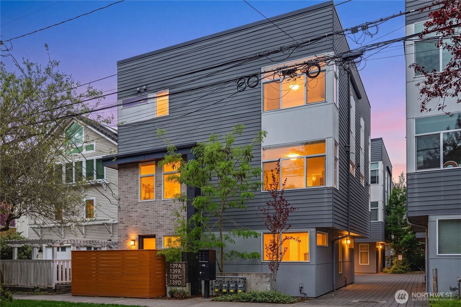 Property Photo: 139 22nd Avenue E A WA 98112