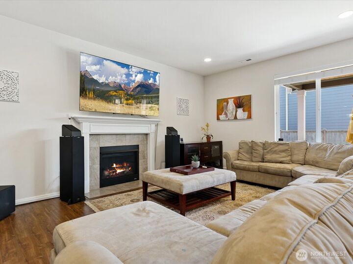 Property Photo: 17833 SE 189th Street WA 98058