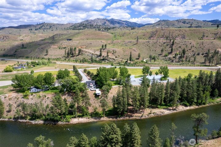 Property Photo:  3 A  Ross Road  WA 98856 