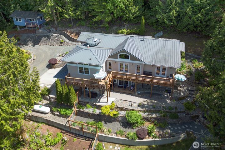 Property Photo:  114  Howard Heights Road  WA 98382 