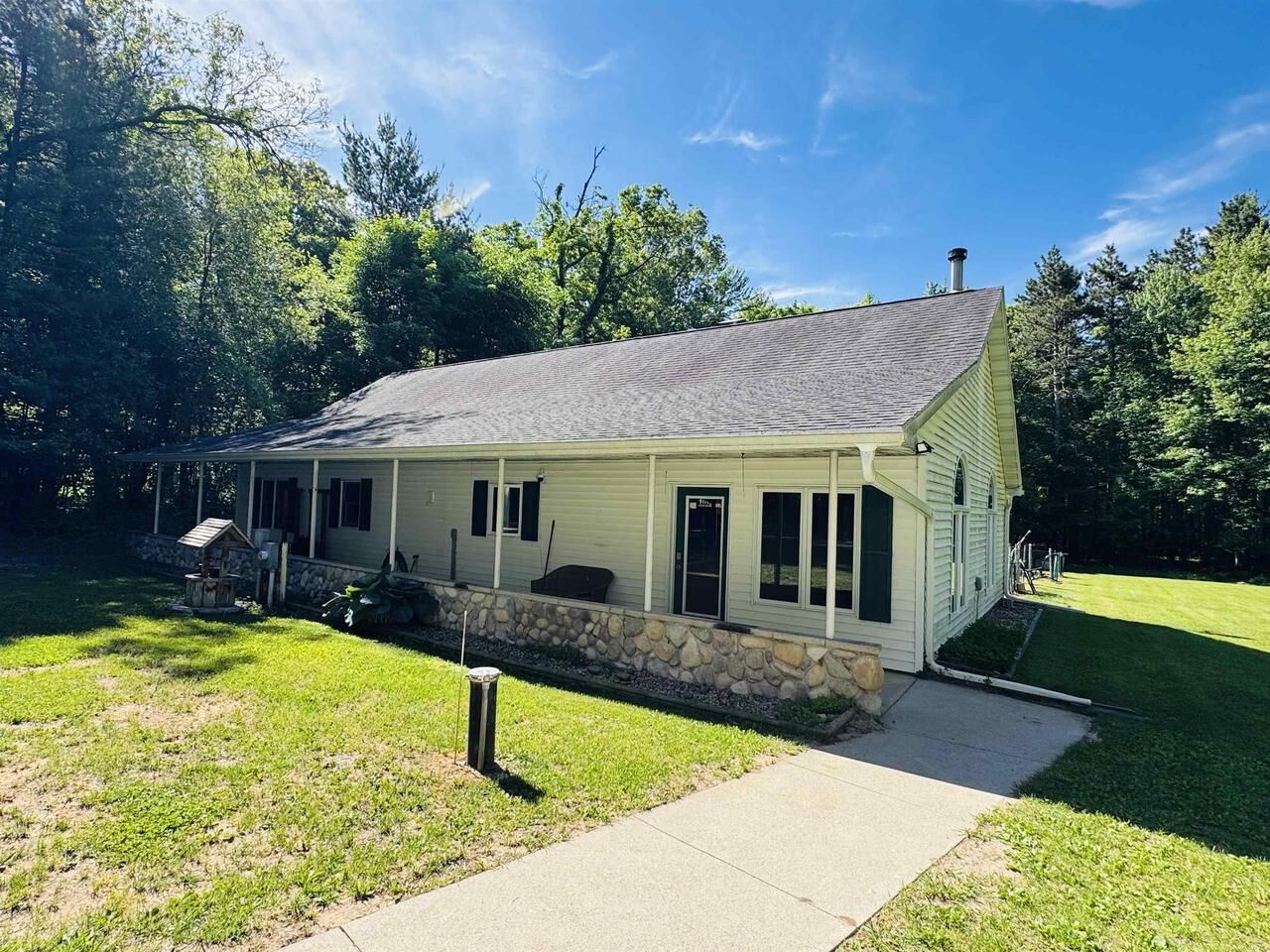 Property Photo: W3591 Twin Lane WI 54970