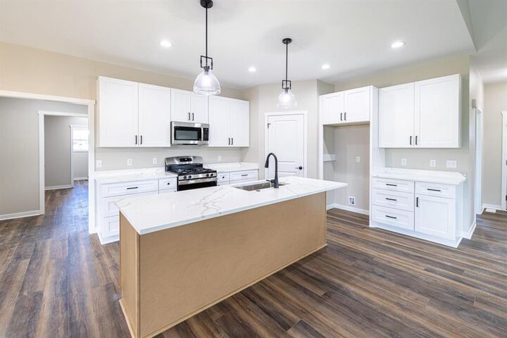 Property Photo:  381 Drumlin Loop  WI 54971 