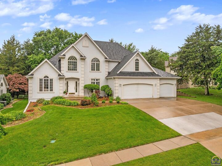 Property Photo:  5319 SW 40th Ter  KS 66610 