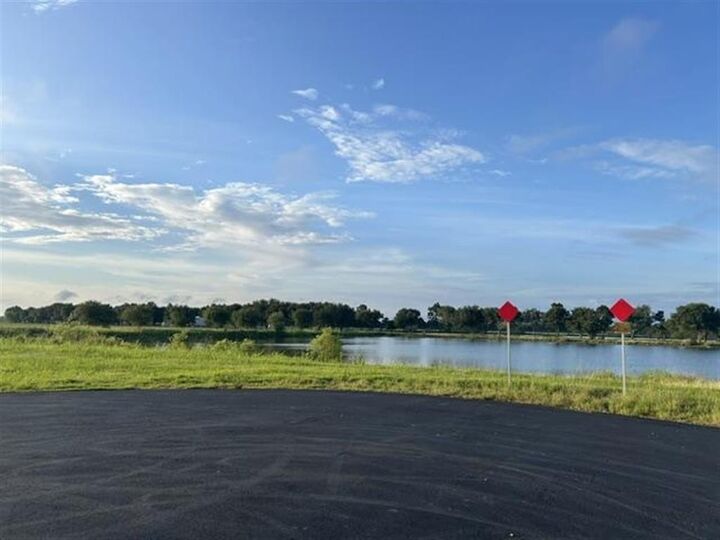 Property Photo: 5083 Silver Willow Court LA 70647