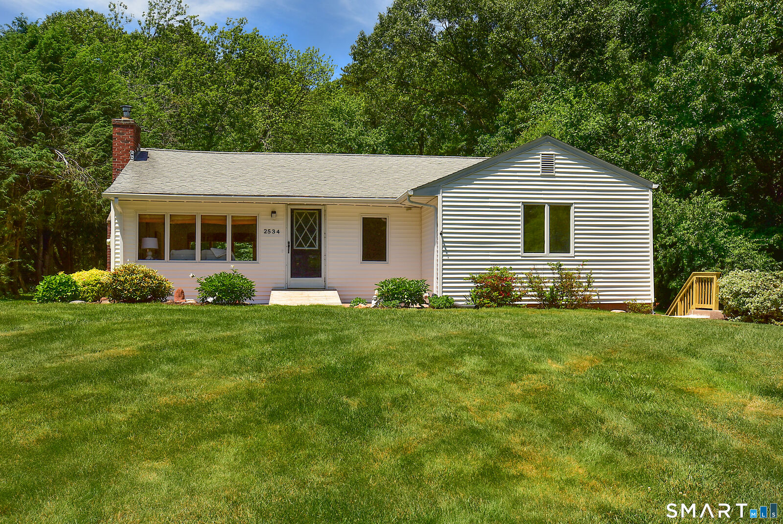 Property Photo: 2534 Ellington Road CT 06074